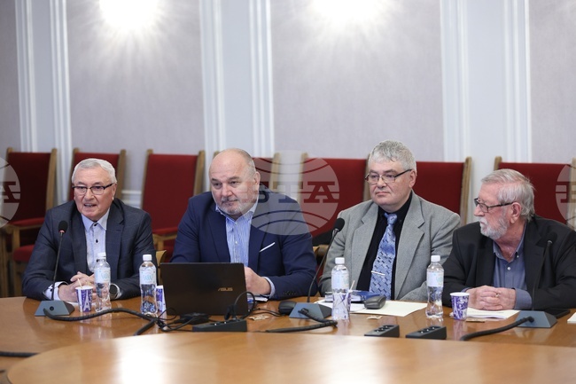 Fiscal Council Recommends that Bulgaria Lower GDP Share of Public Spending