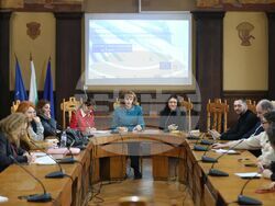 Бургас - свобода на медиите и дезинформация - кръгла маса