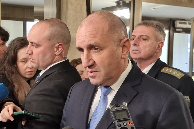 Два и половина процента от БВП за отбрана не е предел, а начало на увеличаване на разходите, заяви президентът Радев