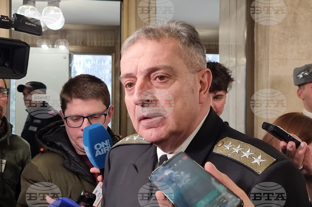 Приоритет през 2025 г. ще бъде набирането на военнослужещи в сухопътните войски, заяви началникът на отбраната адмирал Емил Ефтимов 