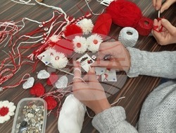 Над 100 мартеници изработиха сънародници в Милано в рамките на инициативата „Седянка“