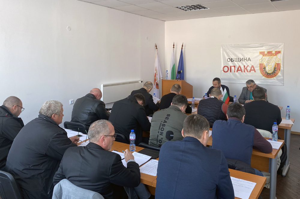 В Опака разрешиха дълго отлаган въпрос за прекратяване на съсобственост между Общината и граждани чрез продажба на частта на общината