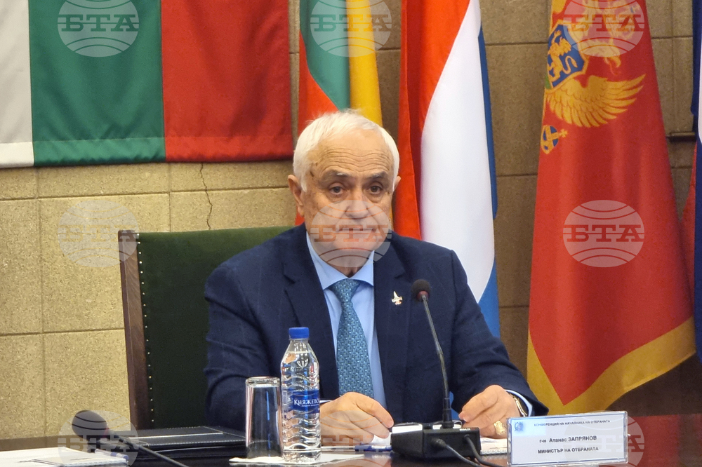 Нивата на некомплект във Въоръжените ни сили са силно обезпокоителни и вече застрашават тяхната готовност, заяви Атанас Запрянов