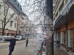 Велико Търново - ледени висулки - премахване