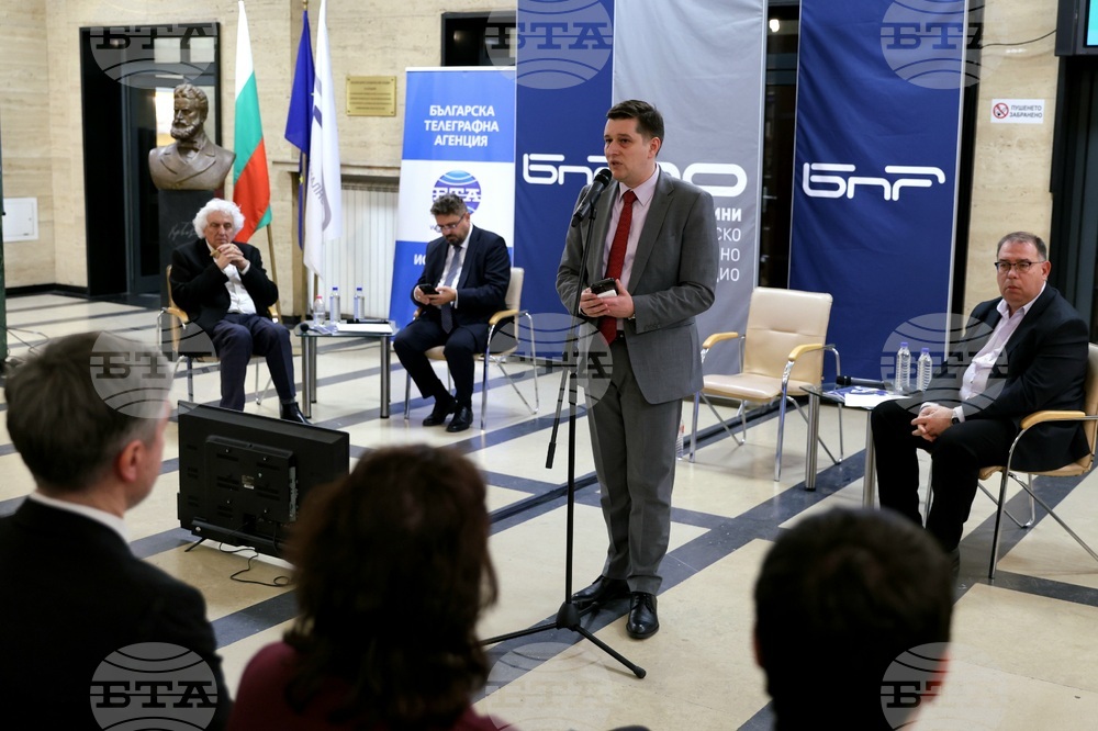 БТА - списание „ЛИК“ - „БНР 90 години по-късно“ - нов брой - представяне