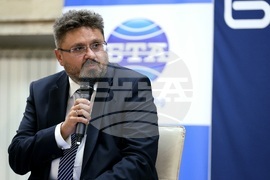 БТА - списание „ЛИК“ - „БНР 90 години по-късно“ - нов брой - представяне