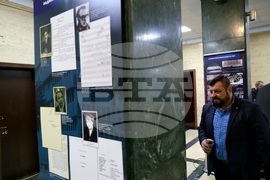 Изложба - „90 години БНР - радиото на поколения Българи“ 