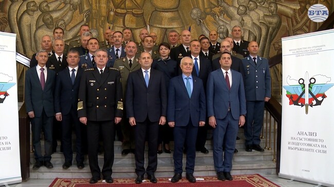 Европа да подкрепи усилията на САЩ за намиране на мирно решение за Украйна, призова президентът Румен Радев