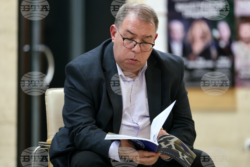 БТА - списание „ЛИК“ - „БНР 90 години по-късно“ - нов брой - представяне