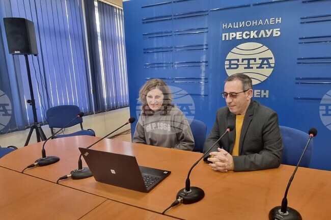 Радиото няма да изчезне, хъсът, с който са го създавали, съществува и сега, каза директорът на Радио Шумен Ангел Трайков 