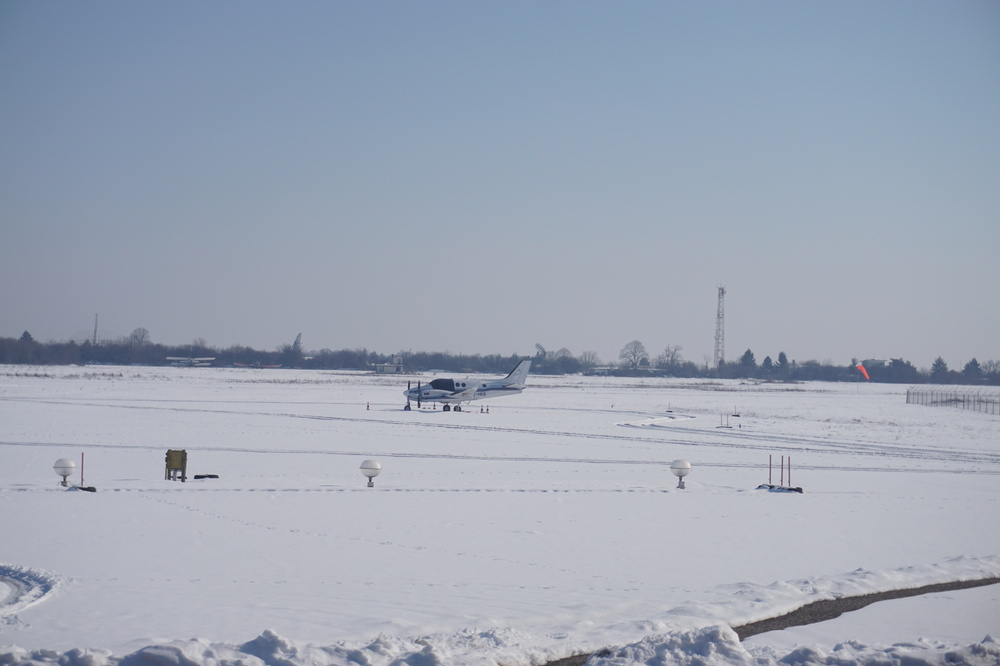 Общински съветници проведоха работна среща на Летище Русе