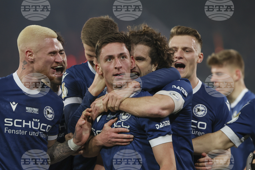 Третодивизионният Арминия Билефелд се класира за полуфиналите за Купата на Германия