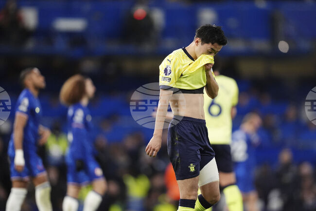 Вердер Бремен подписа със защитника Юкинари Сугавара от Саутхямптън