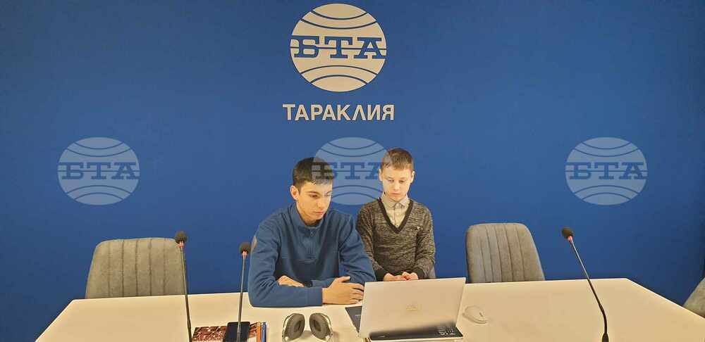 Членове на Журналистическия клуб към Младежкия център в Тараклия се запознаха с историята и значението на БНР