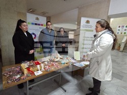 Ловеч - базар - благотворителност