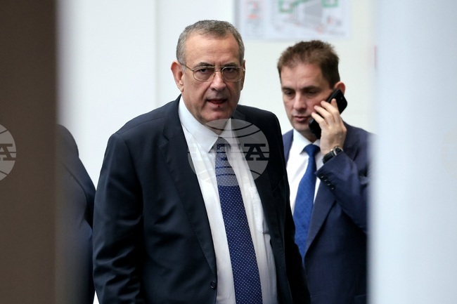 Все още сме на мнение, че Съветът за съвместно управление не функционира в цялостност, каза Джевдет Чакъров