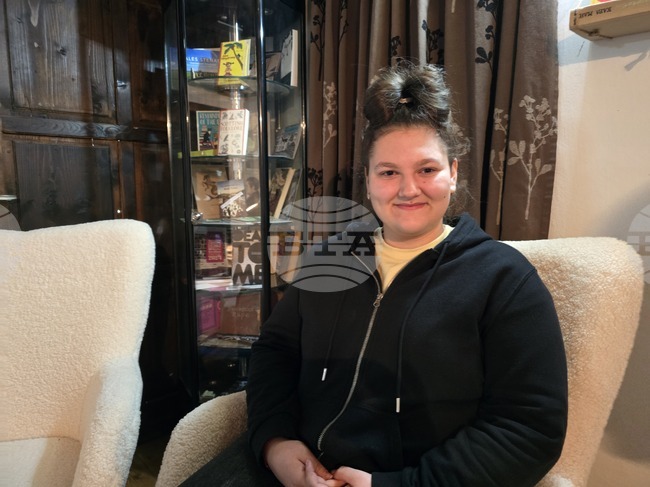 Седмица на младия талант се провежда в книжарница „Книгини“ – Враца 