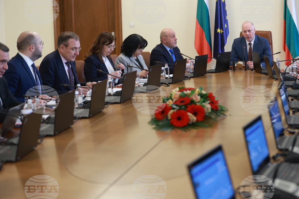 Nearly Half of Bulgarians Would Rather Not Go to Early Elections Now