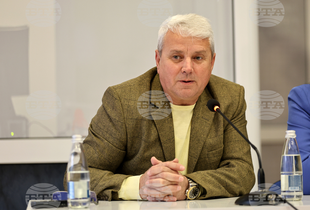 Бъдещето на професионалното образование е в дуалното обучение, смята директорът на ПГМТ "Н. Вапцаров" в Стара Загора инж. Стоян Колев