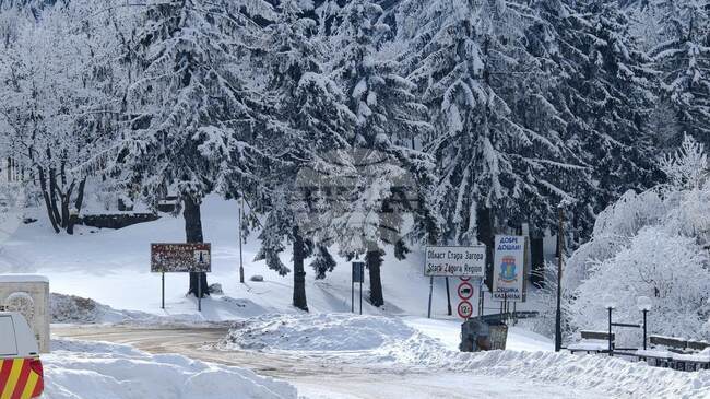 Проходът Шипка е почистен и опесъчен, пътува се нормално