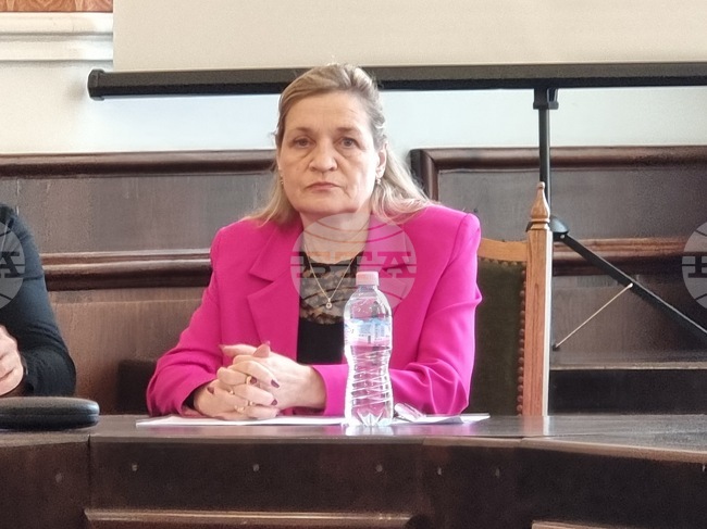 Нова наредба за стипендиите подготвят в община Сливен