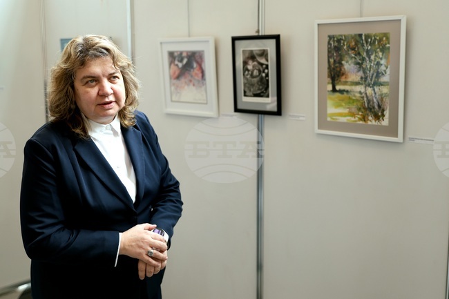 Народно събрание - благотворителна изложба