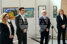 Народно събрание - благотворителна изложба