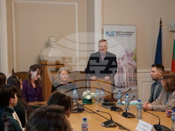 За силата на културната дипломация говори на лекция в БАН посланикът на Хърватия у нас Ясна Огняновац. Снимка: БАН