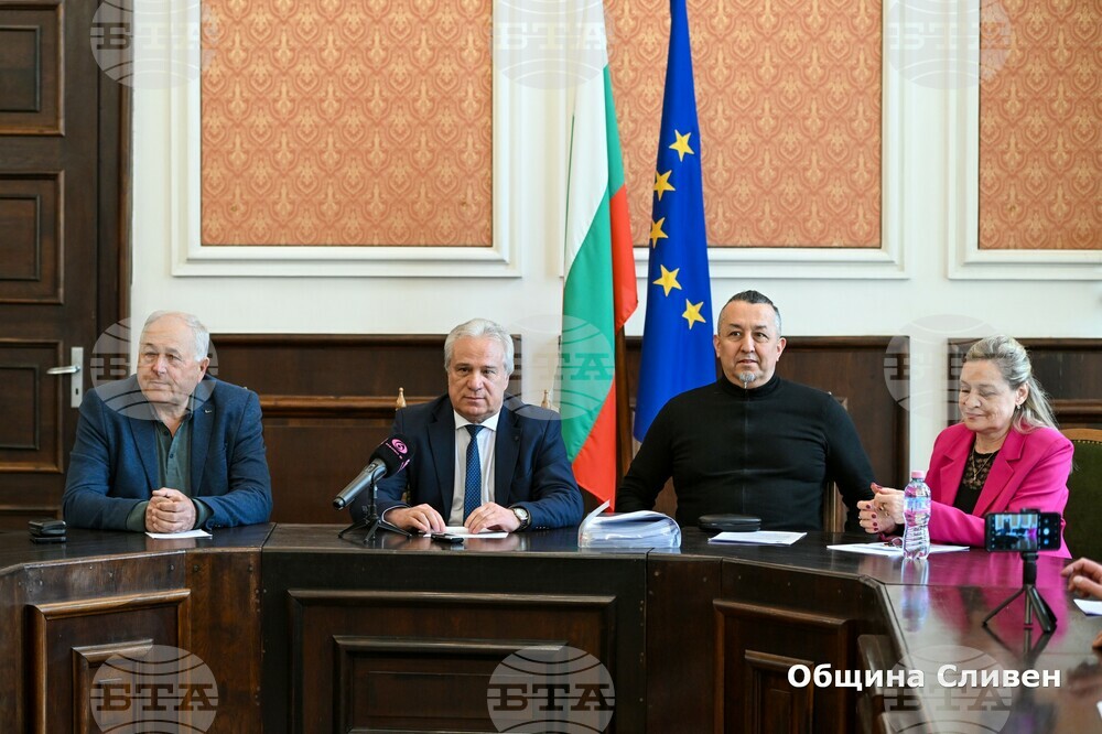Община Сливен: Избират временна комисия за новата общинска наредба за стипендиите