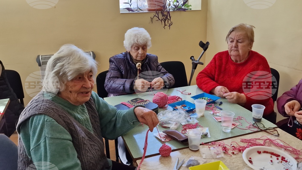 Село Островче - мартеници