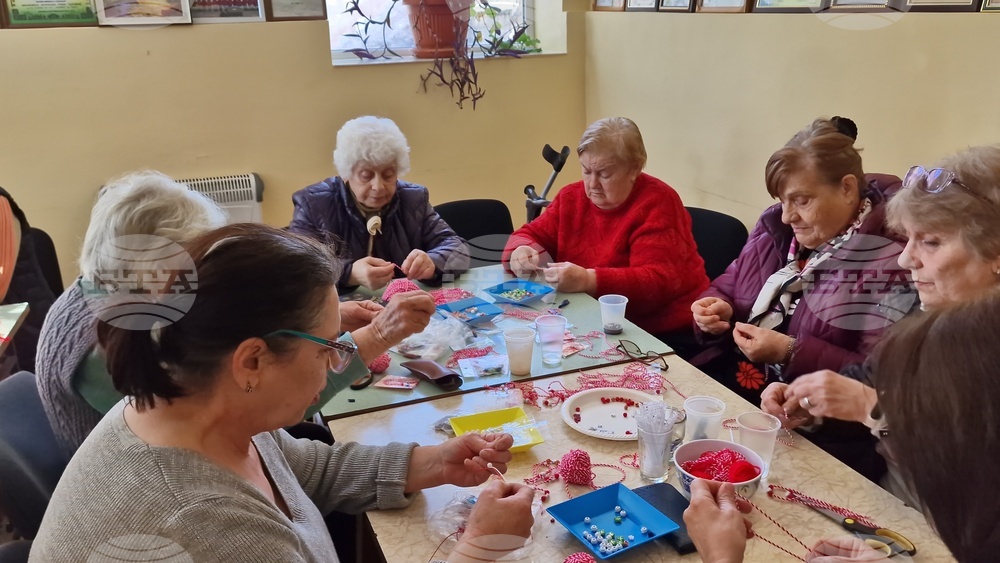 Село Островче - мартеници