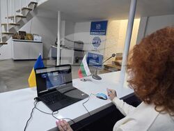  Анна Терзивец и Димитър Терзи, гости в Националния пресклуб на БТА в Одеса, по време на представянето на февруарският брой на списание „ЛИК“ на Българската телеграфна агенция. Снимки: БТА, Одеса