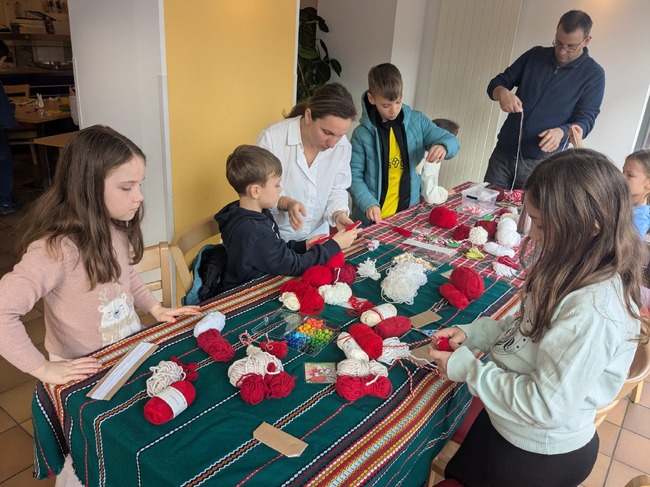 Работилничка за мартеници „Пижо и Пенда“ се състоя в Българското неделно училище „Аз Буки Веди” в Кьолн