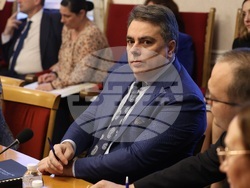 Парламент - Комисията по бюджет и финанси - Комисия по труда и социалната политика - Комисия по здравеопазването - съвместно заседание