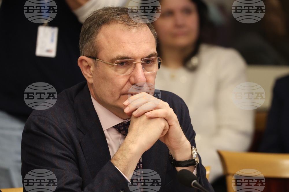 Парламент - Комисията по бюджет и финанси - Комисия по труда и социалната политика - Комисия по здравеопазването - съвместно заседание