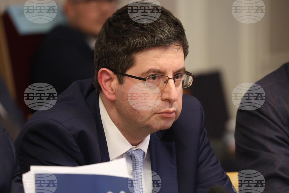 Парламент - Комисията по бюджет и финанси - Комисия по труда и социалната политика - Комисия по здравеопазването - съвместно заседание