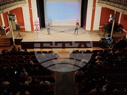 Свищов - урок по родолюбие - Сдружение „Българска история“ - награждаване в конкурс за есе