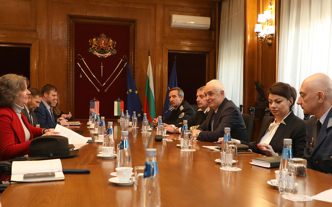 Defence Minister Zapryanov, US CAD Falatko Discuss Progress of Armed Forces Modernization Projects