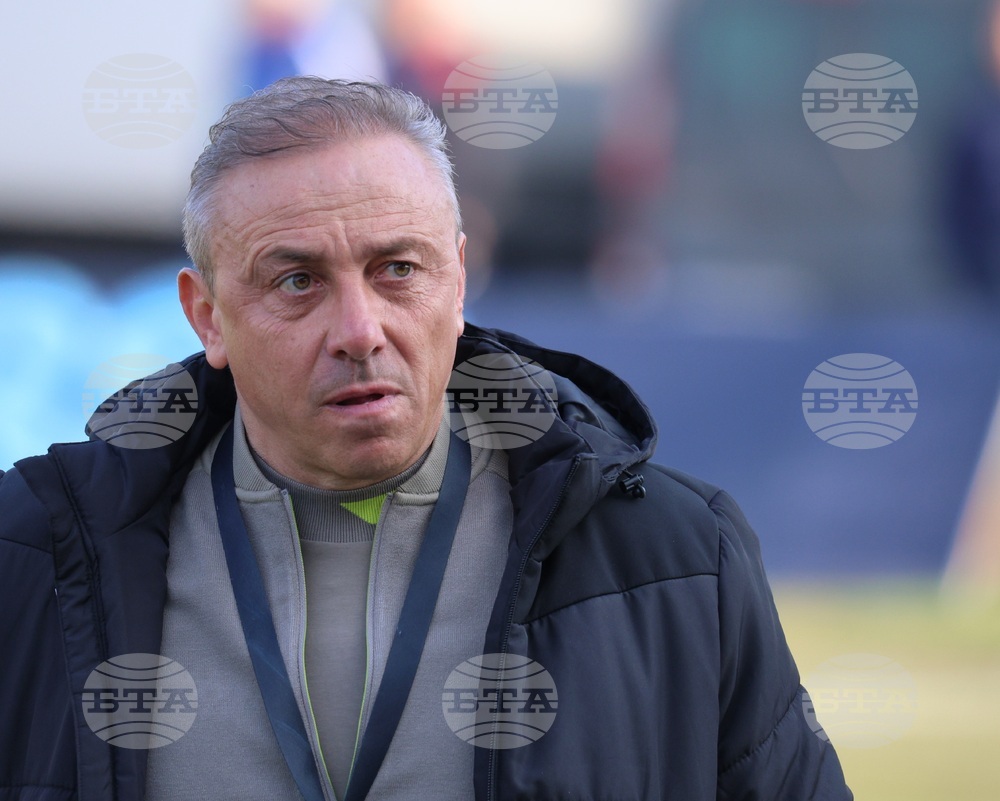 Националният селекционер Илиан Илиев депозира оставката си по електронен път