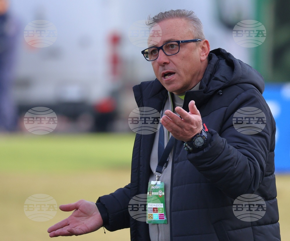 Даниел Мартин и Виктор Попов пропускат домакинството на Черно море на Славия