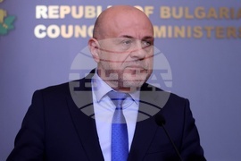 Министерски съвет - Томислав Дончев - брифинг