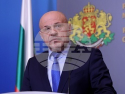 Министерски съвет - Томислав Дончев - брифинг