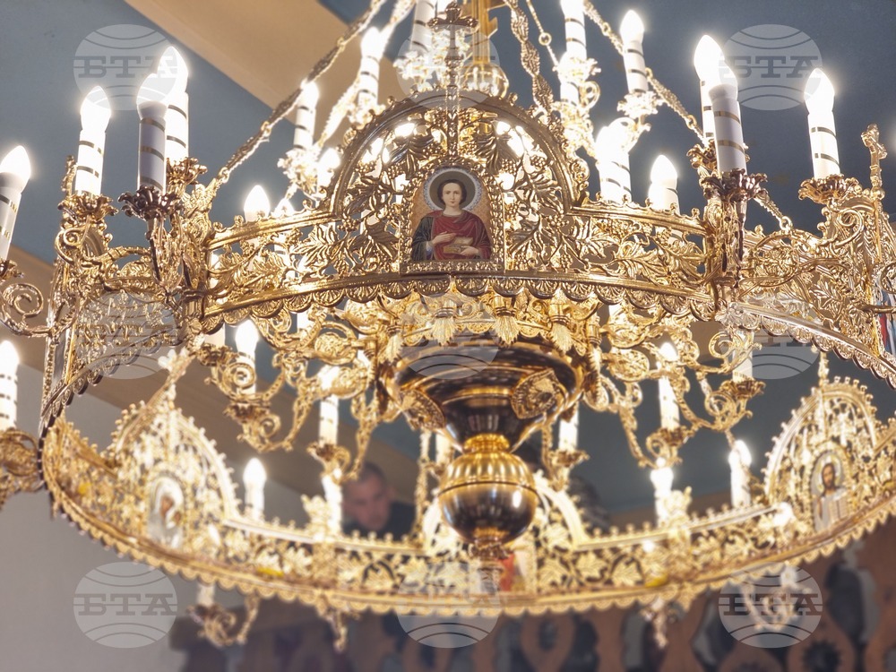 Бакаджишки манастир - храм - обновление - света литургия