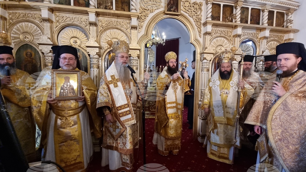Бакаджишки манастир - храм - обновление - света литургия