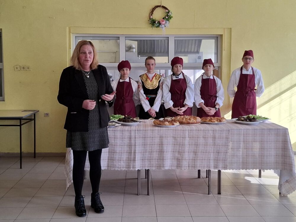 Свищовската професионална гимназия организира културен фестивал по проект "Слънцето грее за всички"