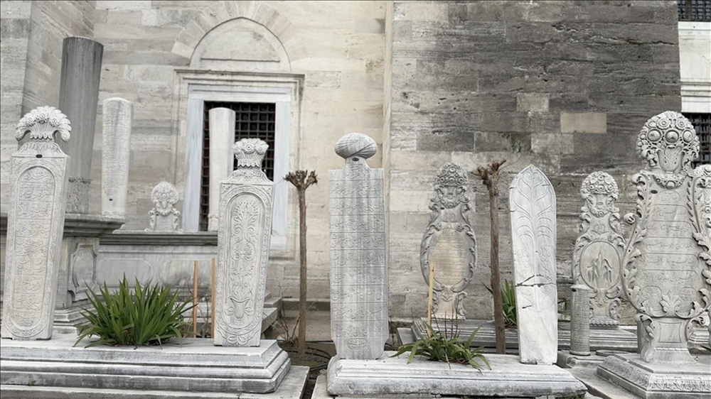 АА: Гробища, гробници и традиции от векове в Истанбул 