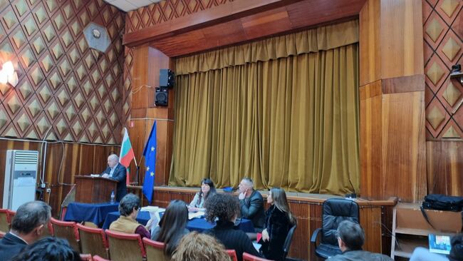 Общински съвет - Калояново прие Годишна програма за управление и разпореждане с имоти общинска собственост за 2025 година