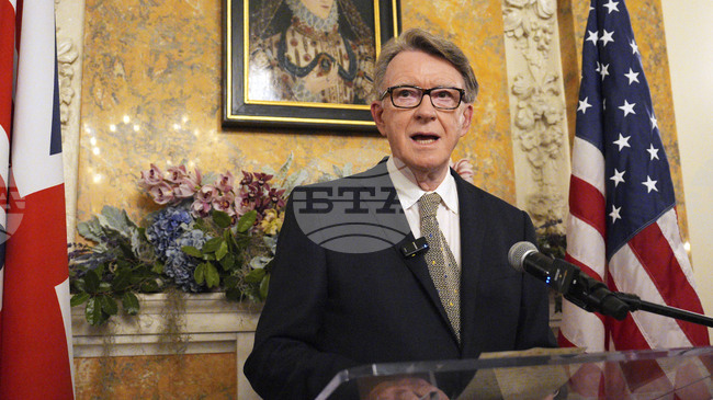 Британският премиер призова Манделсън да напусне Камарата на лордовете заради връзки с Епстийн 