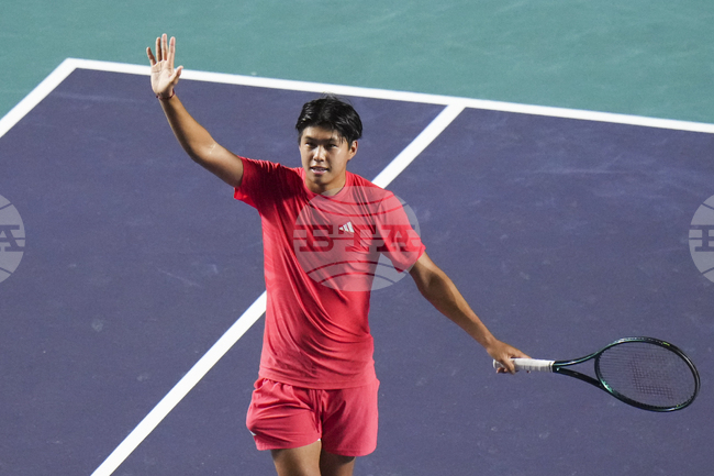 Квалификант елиминира Зверев във втория кръг на турнира по тенис в Акапулко