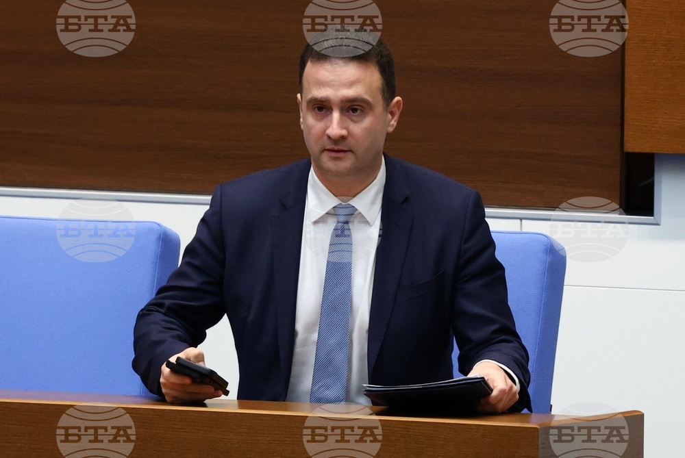 Министър Жечо Станков увери опозицията, че в бюджета са предвидени 45 млн. лв. за изграждането на детската болница „Света Анастасия“ в Бургас